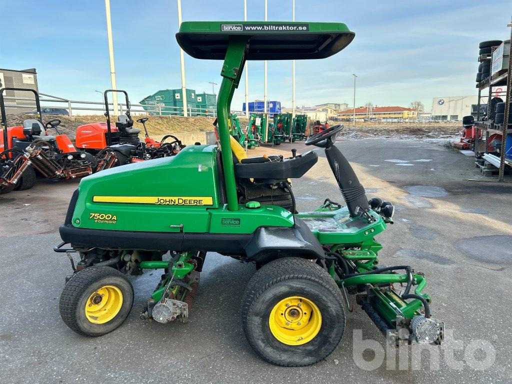 John Deere 7500A - Garden mower: picture 4 John Deere 7500A - Garden mower: picture 4