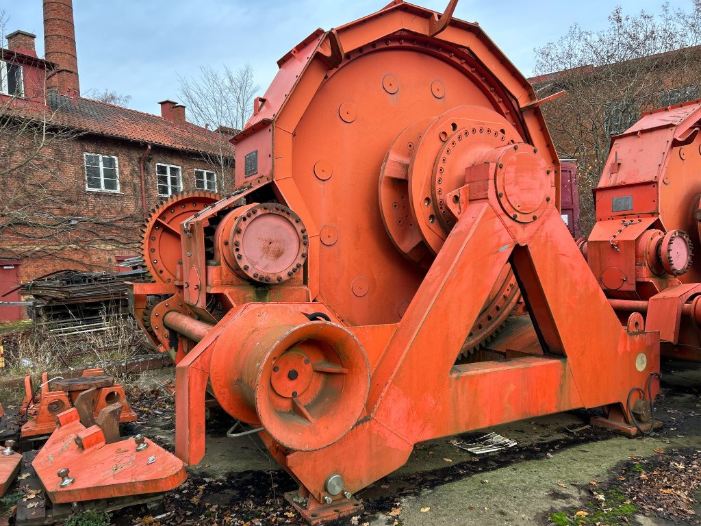 Kockums - Winch: picture 1 Kockums - Winch: picture 1