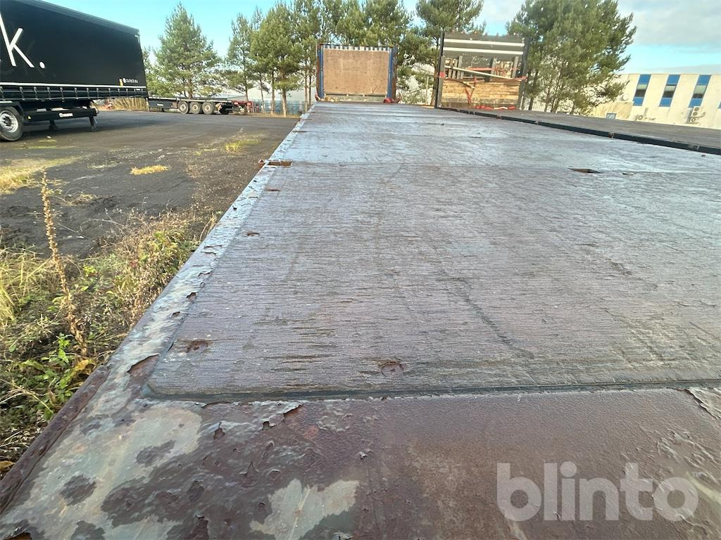 Dropside/ Flatbed semi-trailer Krone SD (2014): picture 17