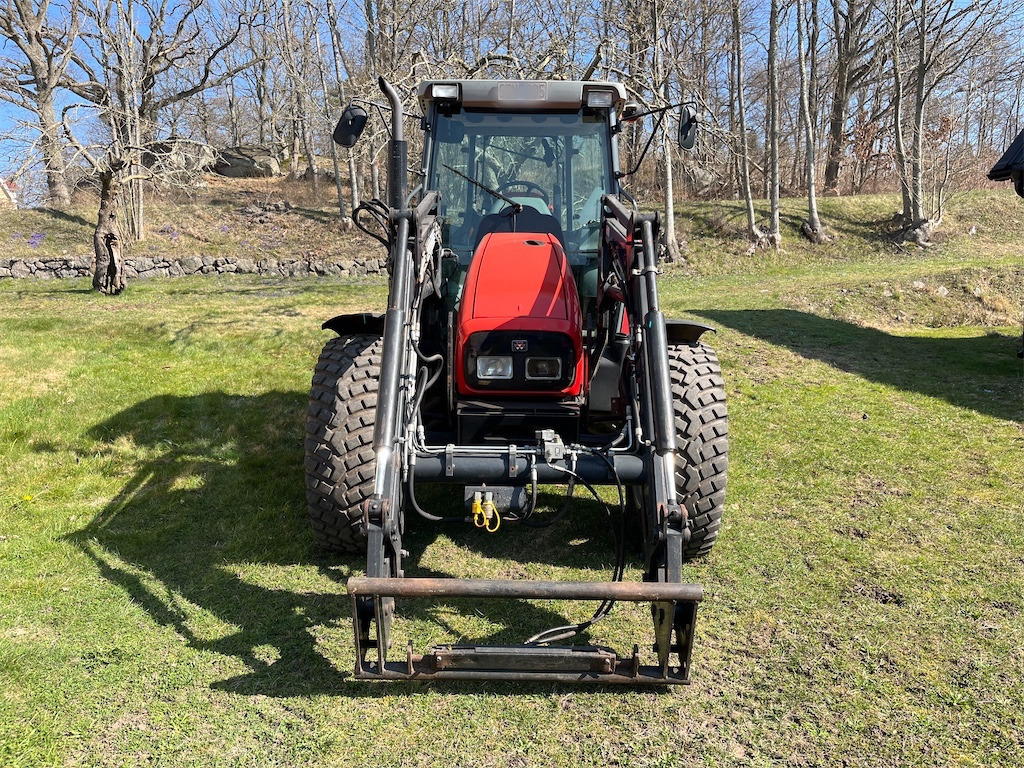 MASSEY FERGUSON 4335-4 - Farm tractor: picture 2 MASSEY FERGUSON 4335-4 - Farm tractor: picture 2