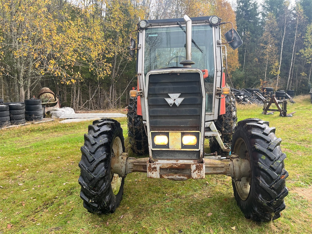 Massey Ferguson 2640 - Farm tractor: picture 2 Massey Ferguson 2640 - Farm tractor: picture 2