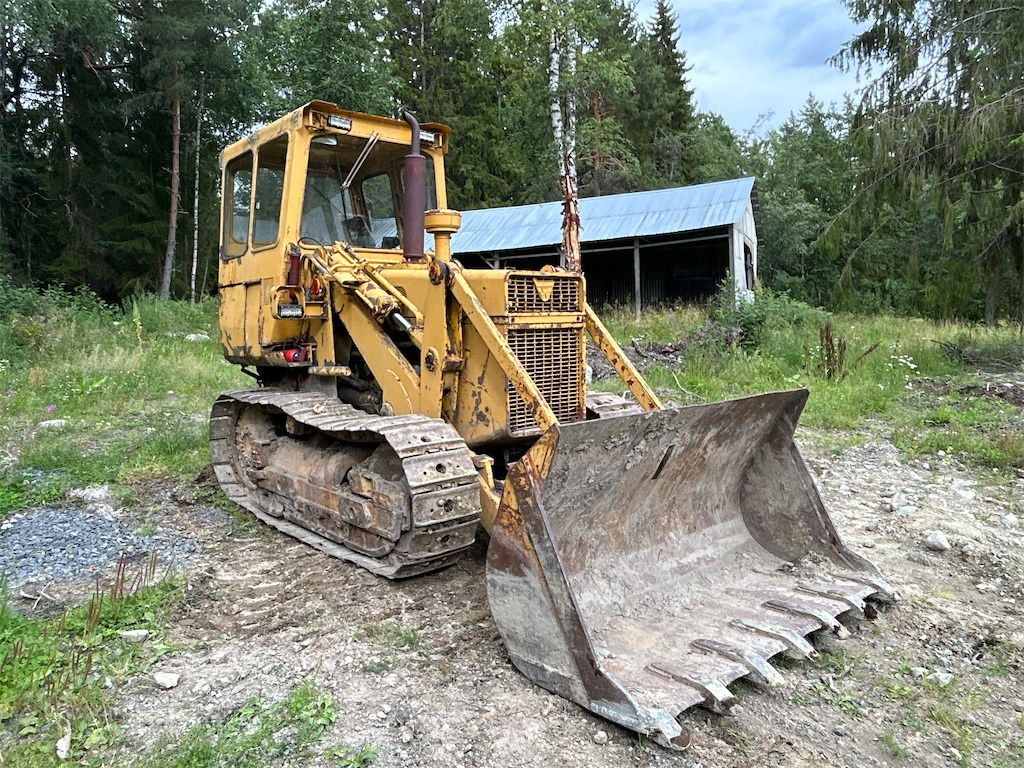 Massey Ferguson 300L - Crawler loader: picture 3 Massey Ferguson 300L - Crawler loader: picture 3