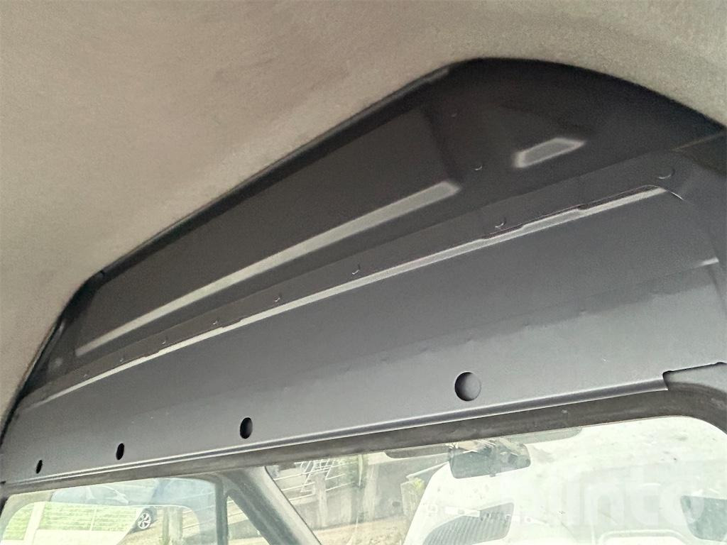 Panel van Mercedes-Benz: picture 18