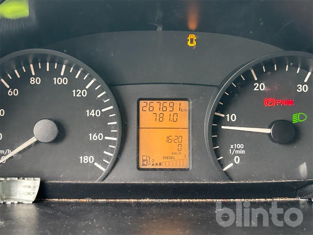 Panel van Mercedes-Benz: picture 14