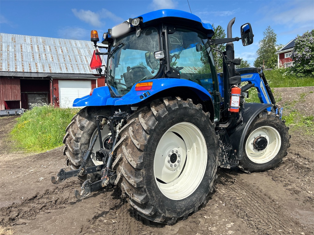 NEW HOLLAND TS 100A 4WD - Farm tractor: picture 5 NEW HOLLAND TS 100A 4WD - Farm tractor: picture 5