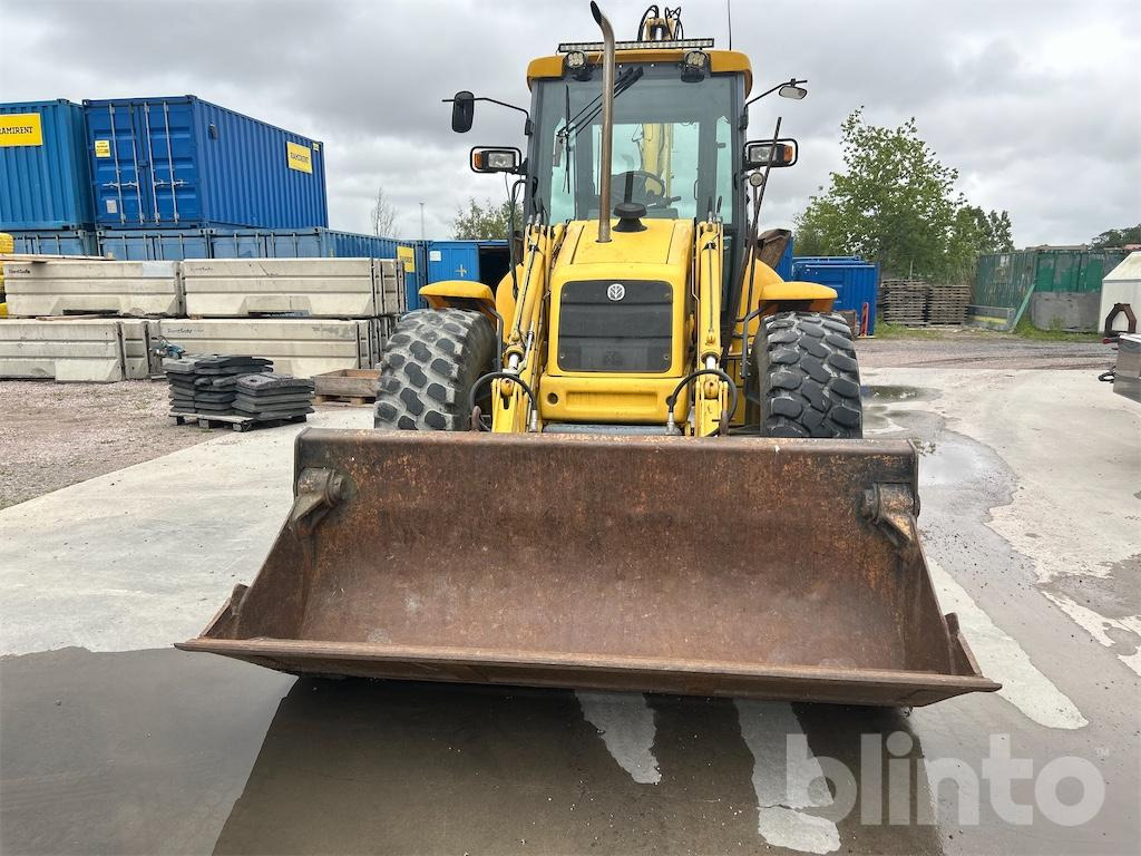 New Holland LB115 4WD - Backhoe loader: picture 2 New Holland LB115 4WD - Backhoe loader: picture 2