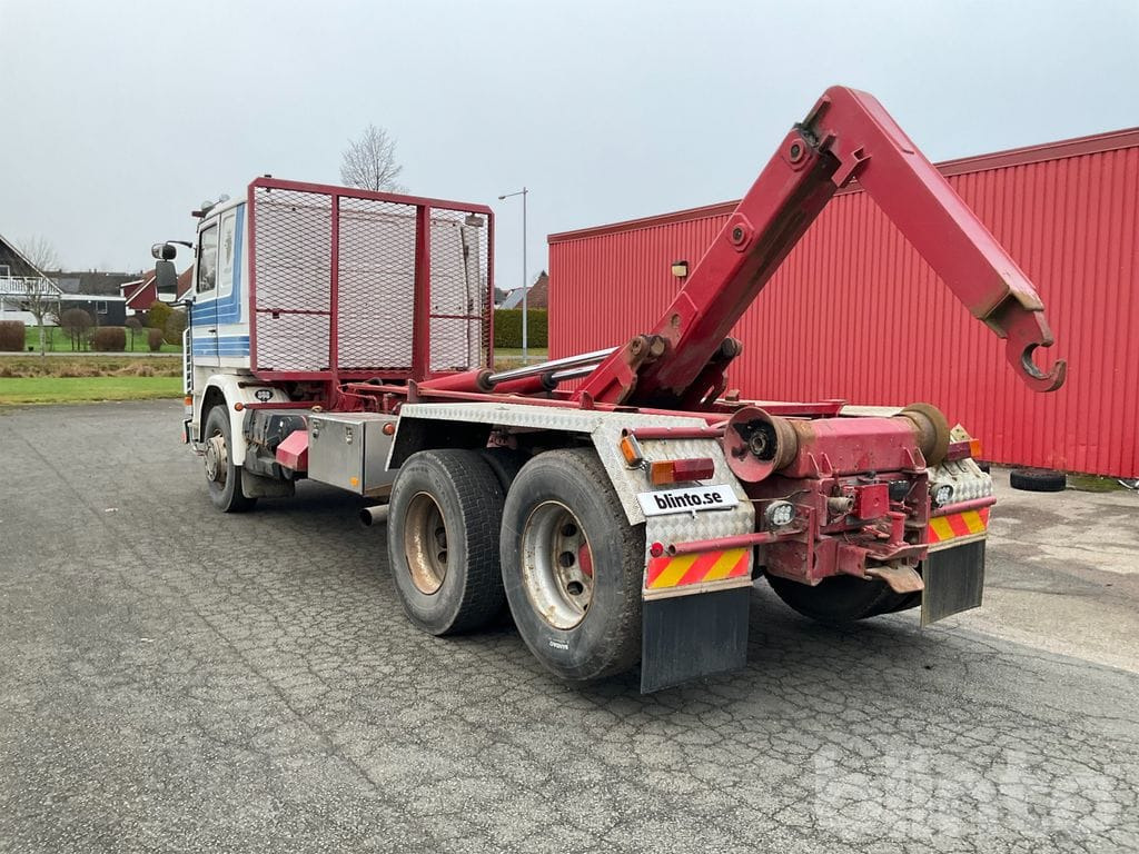 SCANIA R 142 H 6X2 46 - Hook lift truck: picture 3 SCANIA R 142 H 6X2 46 - Hook lift truck: picture 3