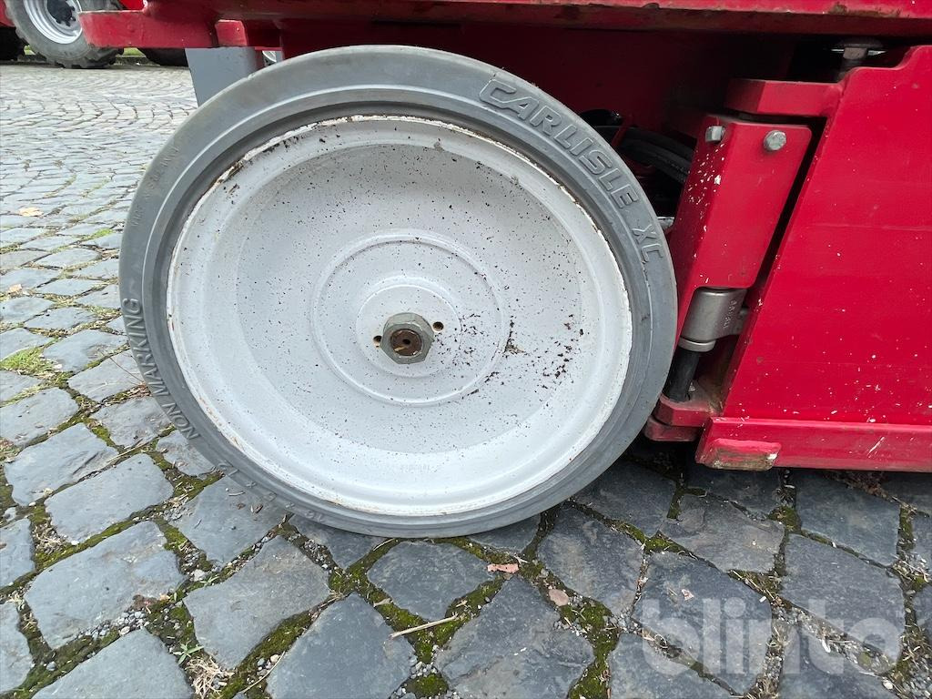Scissor lift SKYJACK SJ III 4626: picture 17