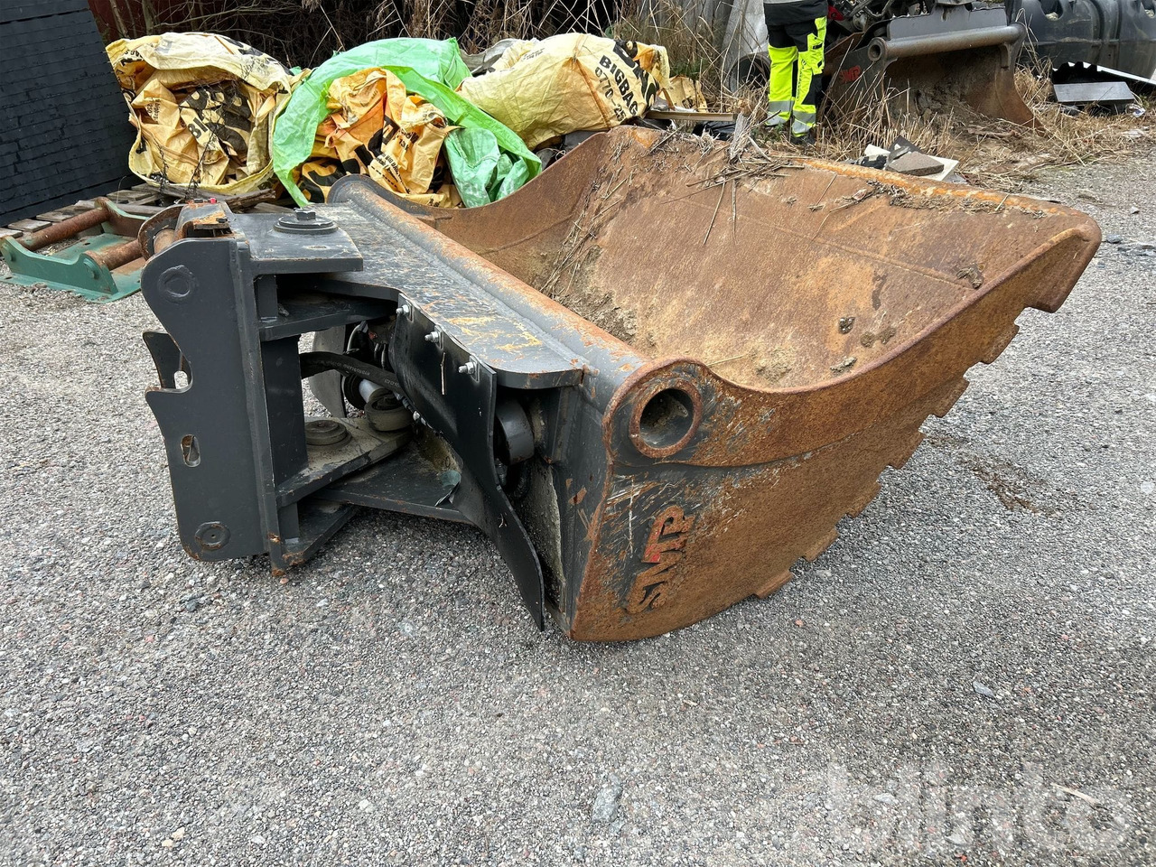 SMP - Bucket: picture 1 SMP - Bucket: picture 1