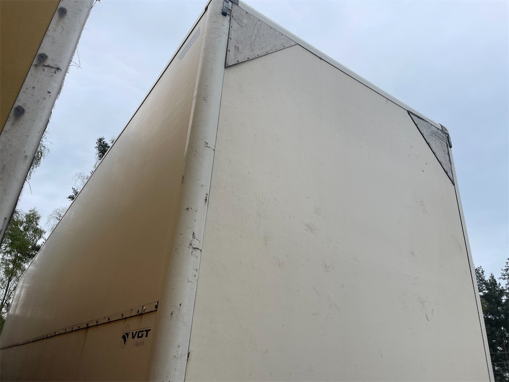 SPIER AGL 390 - Closed box trailer: picture 4 SPIER AGL 390 - Closed box trailer: picture 4