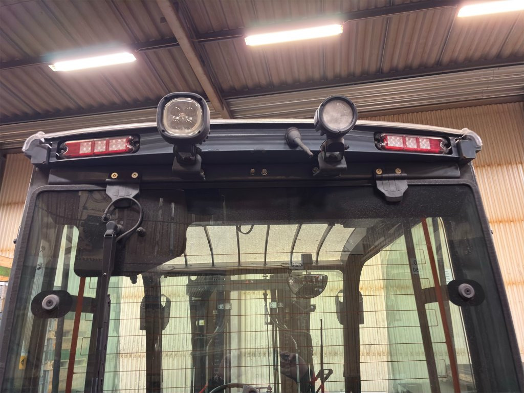 Electric forklift Toyota 8FBMT50: picture 39