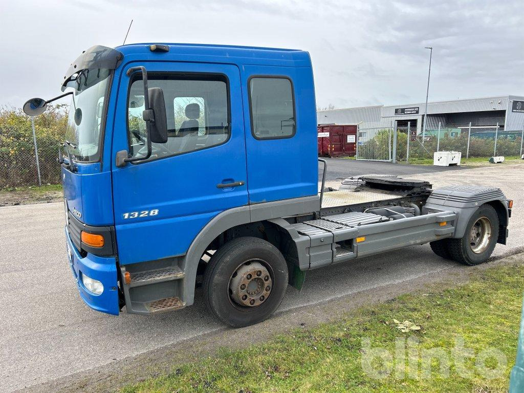 MERCEDES-BENZ 1328 LS 4X - Tractor unit: picture 1 MERCEDES-BENZ 1328 LS 4X - Tractor unit: picture 1