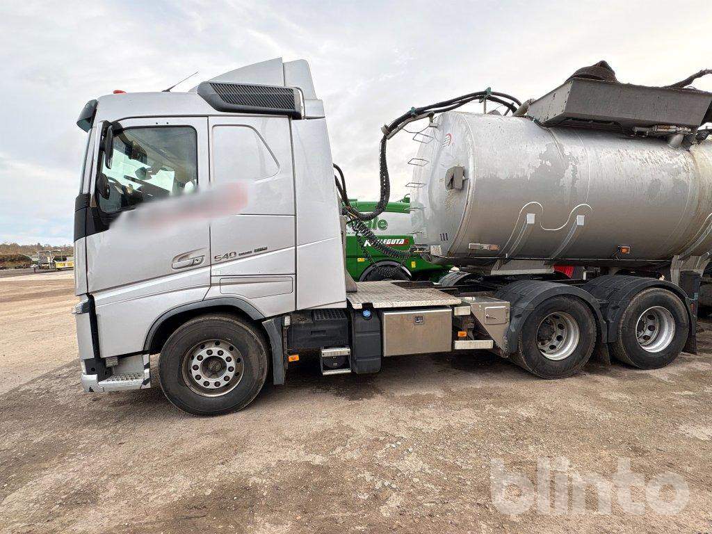 VOLVO - Tractor unit: picture 2 VOLVO - Tractor unit: picture 2