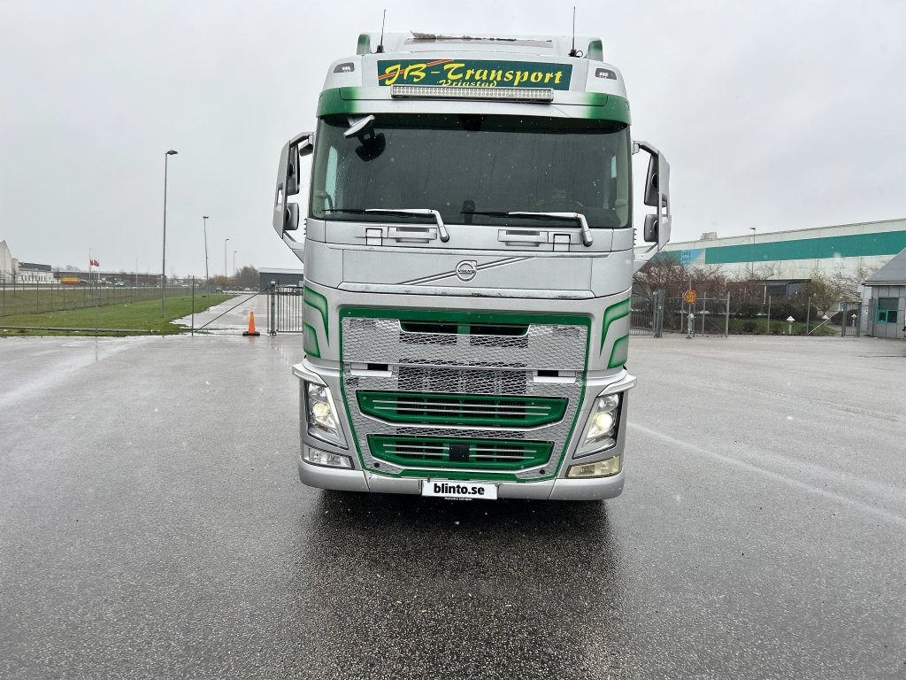 VOLVO - Truck: picture 2 VOLVO - Truck: picture 2