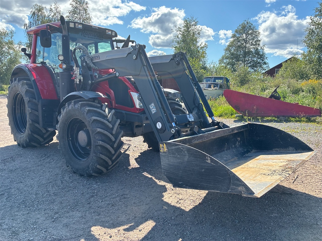 VALTRA N-SERIES - Farm tractor: picture 3 VALTRA N-SERIES - Farm tractor: picture 3