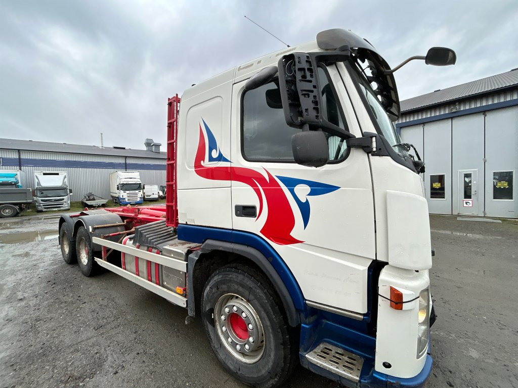 VOLVO FM 400 6X2 - Hook lift truck: picture 4 VOLVO FM 400 6X2 - Hook lift truck: picture 4