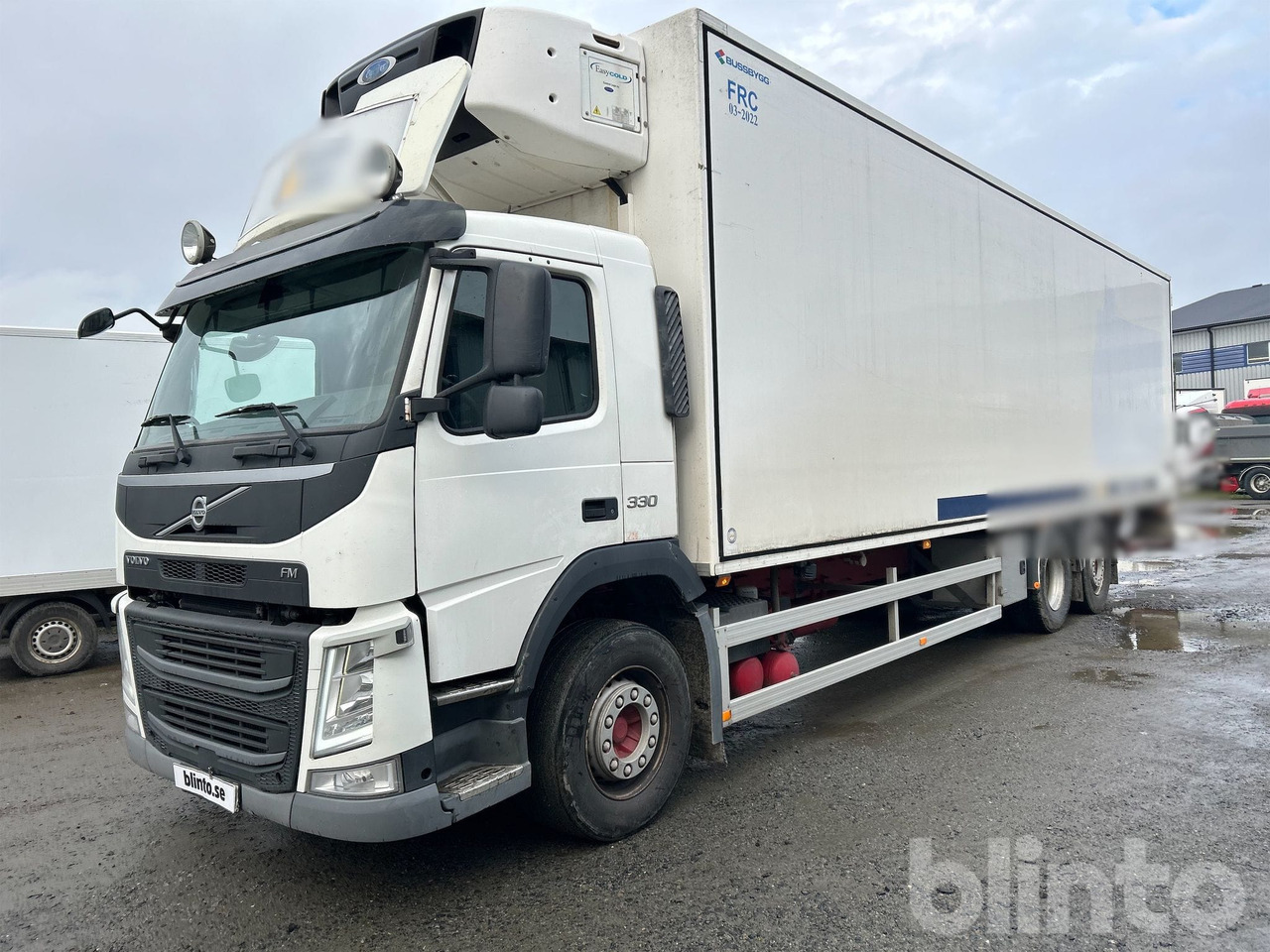 VOLVO FM330 - Refrigerator truck: picture 1 VOLVO FM330 - Refrigerator truck: picture 1