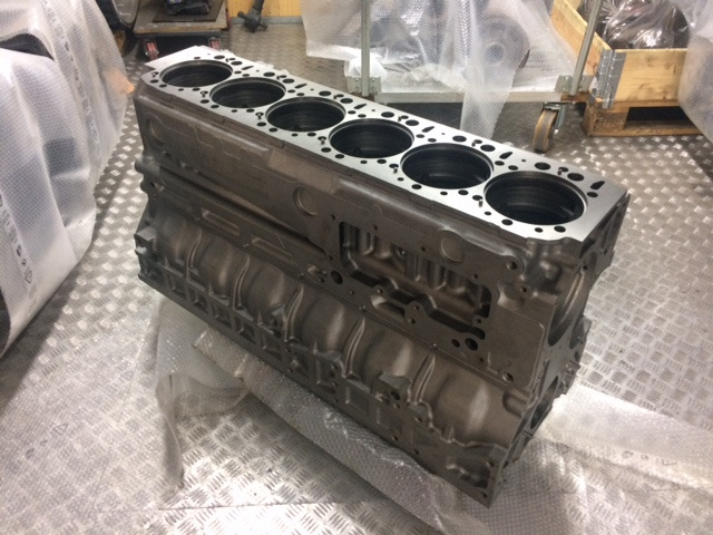 BASAMENTO MAN D2876LUE623 / D2876LOH20 / D2876LOH21 - Crankcase: picture 1 BASAMENTO MAN D2876LUE623 / D2876LOH20 / D2876LOH21 - Crankcase: picture 1