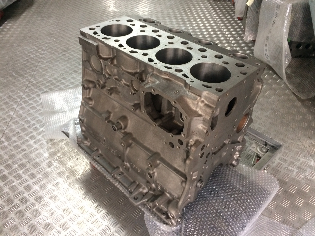 BASAMENTO MERCEDES OM904 - Crankcase: picture 3 BASAMENTO MERCEDES OM904 - Crankcase: picture 3