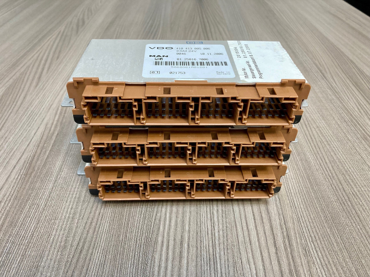 CENTRALINA KSM - MAN 81258167006 / 81258167010 - VDO 410 413 005 006 - ECU: picture 4 CENTRALINA KSM - MAN 81258167006 / 81258167010 - VDO 410 413 005 006 - ECU: picture 4