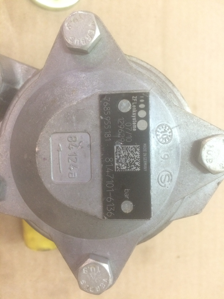 POMPA IDRAULICA MAN / ZF - Hydraulic pump: picture 2 POMPA IDRAULICA MAN / ZF - Hydraulic pump: picture 2