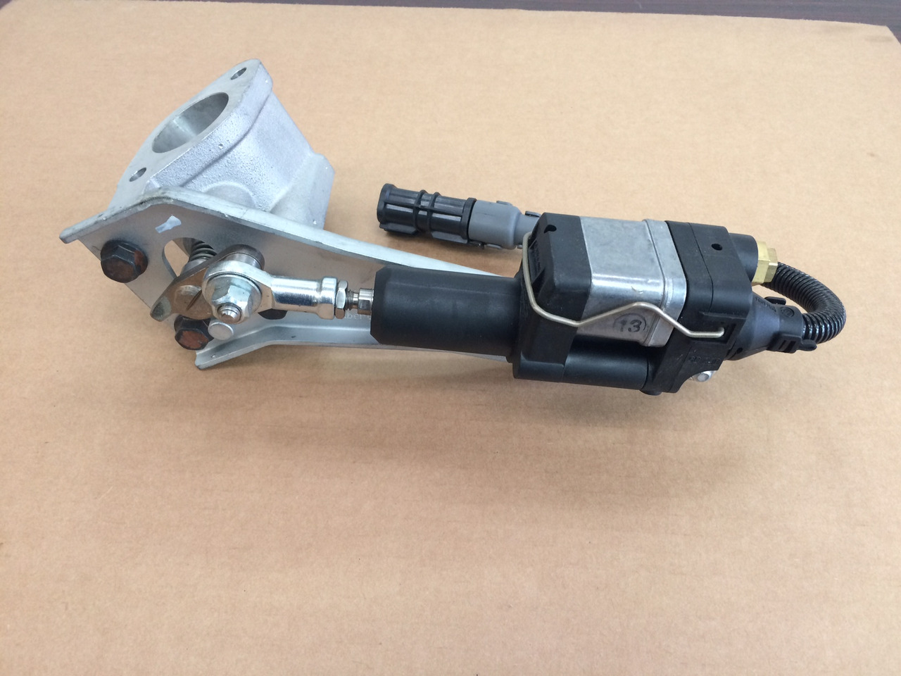 SARACINESCA EGR RIF. MAN 51081506026 - Engine and parts for Truck: picture 2 SARACINESCA EGR RIF. MAN 51081506026 - Engine and parts for Truck: picture 2