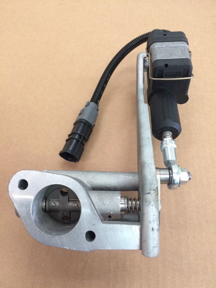 SARACINESCA EGR RIF. MAN 51081506026 - Engine and parts for Truck: picture 3 SARACINESCA EGR RIF. MAN 51081506026 - Engine and parts for Truck: picture 3