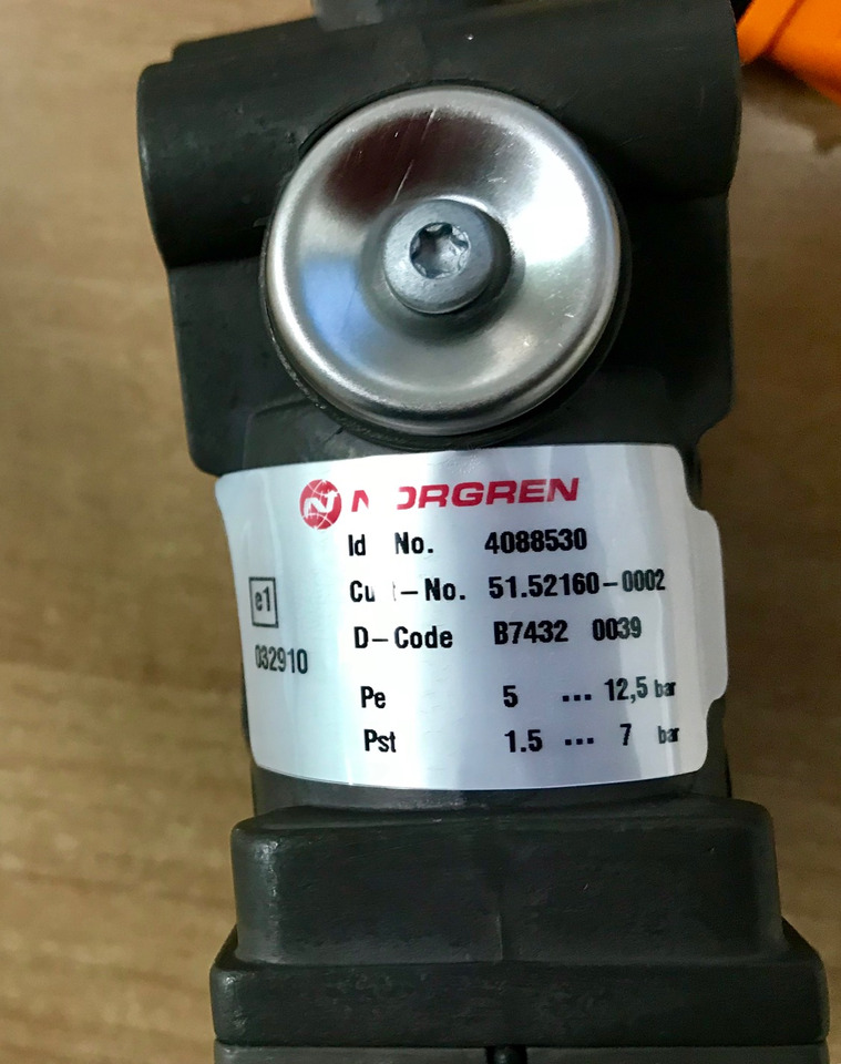 VALVOLA FRENO MOTORE - RIF. MAN 51521600002 - Brake valve for Truck: picture 4 VALVOLA FRENO MOTORE - RIF. MAN 51521600002 - Brake valve for Truck: picture 4