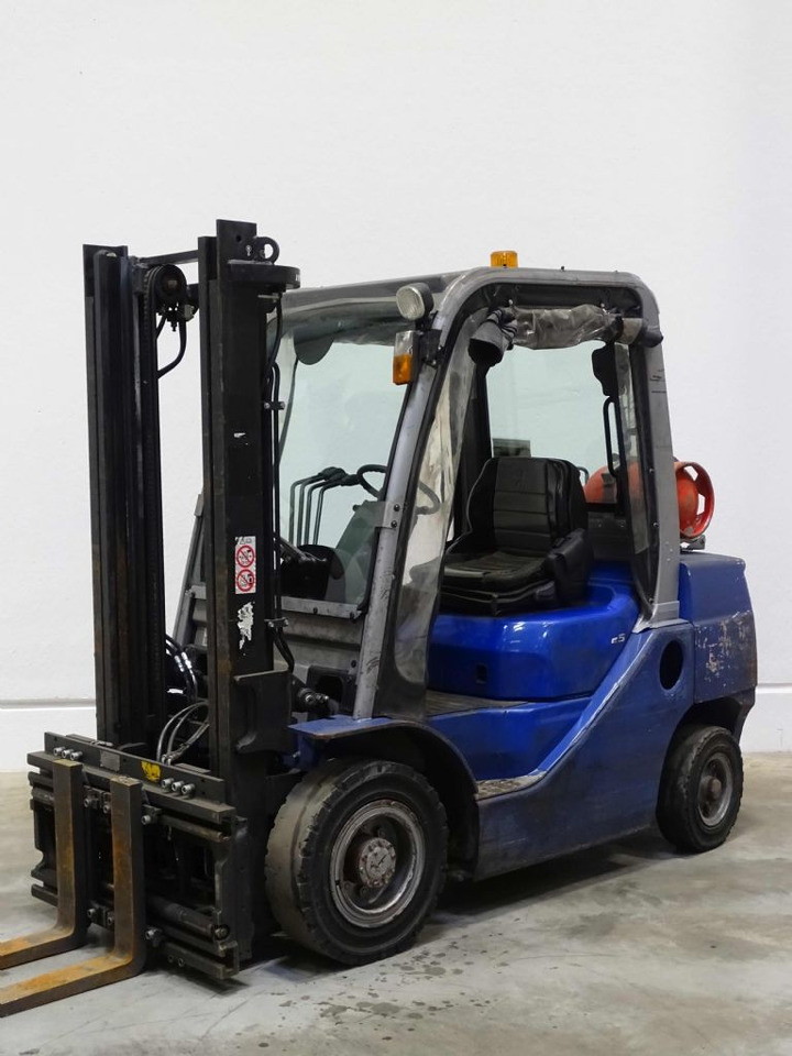 Cesab M325G - LPG forklift: picture 4 Cesab M325G - LPG forklift: picture 4