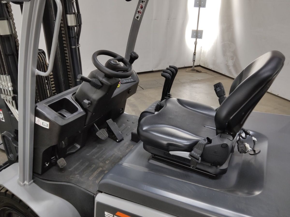STILL RCE35 - Electric forklift: picture 3 STILL RCE35 - Electric forklift: picture 3