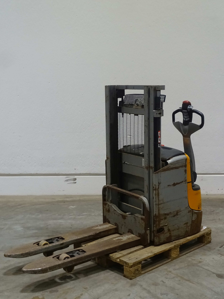 Still EXV12I - Stacker: picture 1 Still EXV12I - Stacker: picture 1