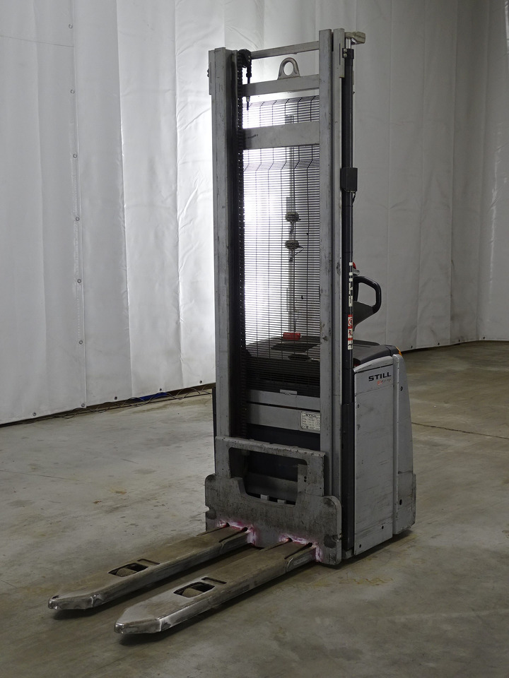 Still EXV14 - Stacker: picture 1 Still EXV14 - Stacker: picture 1