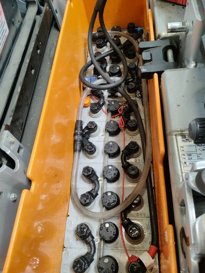 Still LTX50 - Tow tractor: picture 4 Still LTX50 - Tow tractor: picture 4