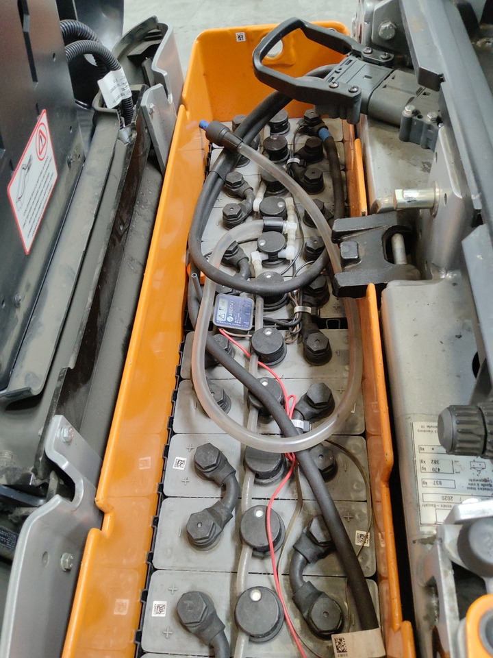 Still LTX50 - Tow tractor: picture 4 Still LTX50 - Tow tractor: picture 4