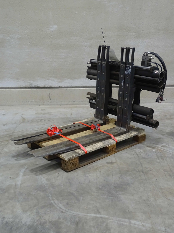 Weitere DPK25C - Forks for Material handling equipment: picture 1 Weitere DPK25C - Forks for Material handling equipment: picture 1