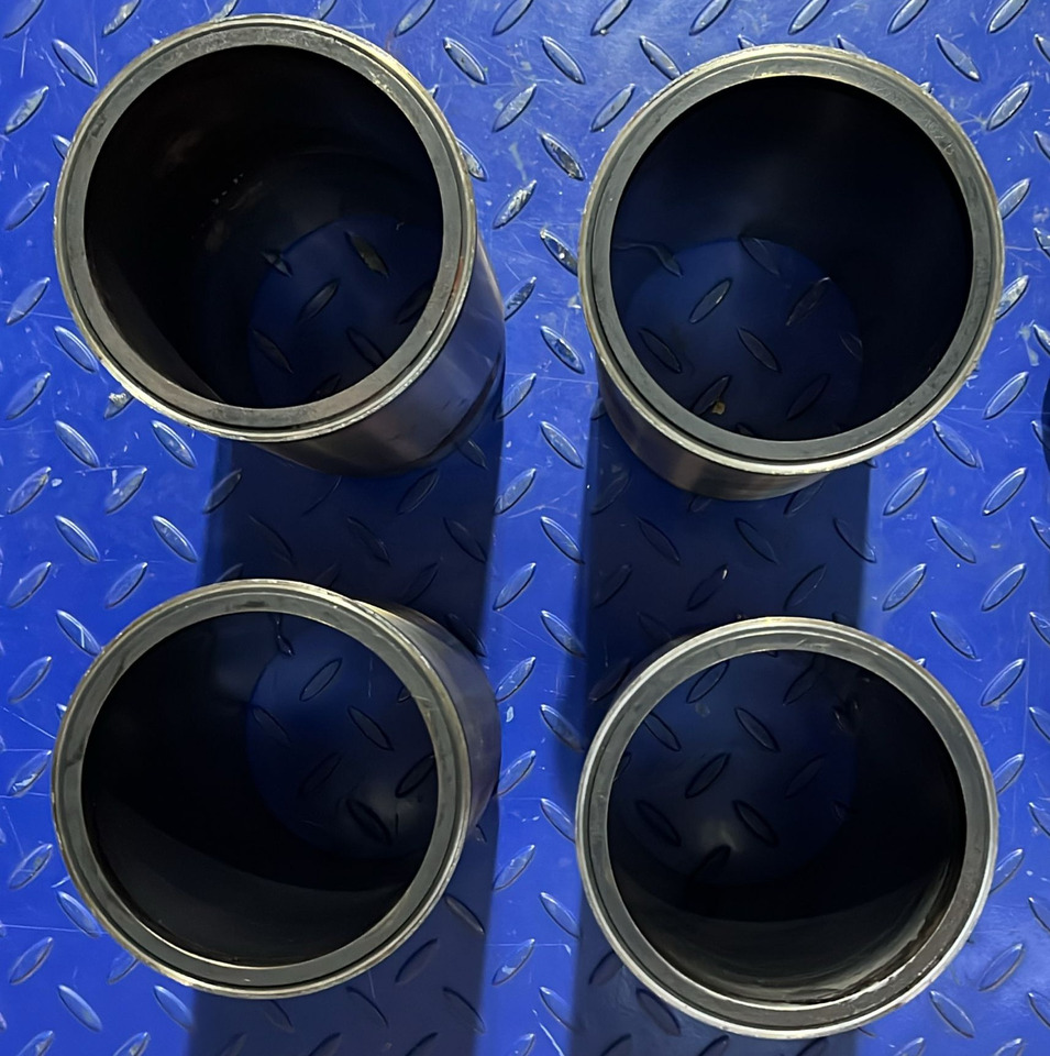 John Deere SET PISTON SI CAMASA JOHN DEERE RE500608 - Engine and parts: picture 4 John Deere SET PISTON SI CAMASA JOHN DEERE RE500608 - Engine and parts: picture 4