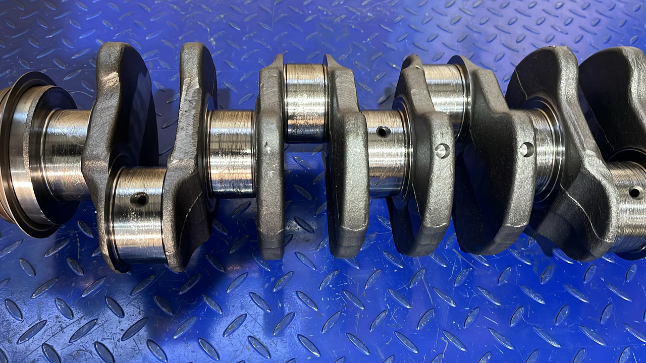 John Deere VIBROCHEN JOHN DEERE RE4045 - Crankshaft: picture 2 John Deere VIBROCHEN JOHN DEERE RE4045 - Crankshaft: picture 2