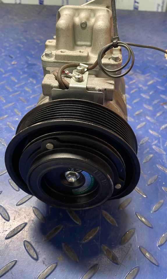 MERCEDES-BENZ Actros, Axor, Atego A0002340811 - A/C compressor for Truck: picture 1 MERCEDES-BENZ Actros, Axor, Atego A0002340811 - A/C compressor for Truck: picture 1