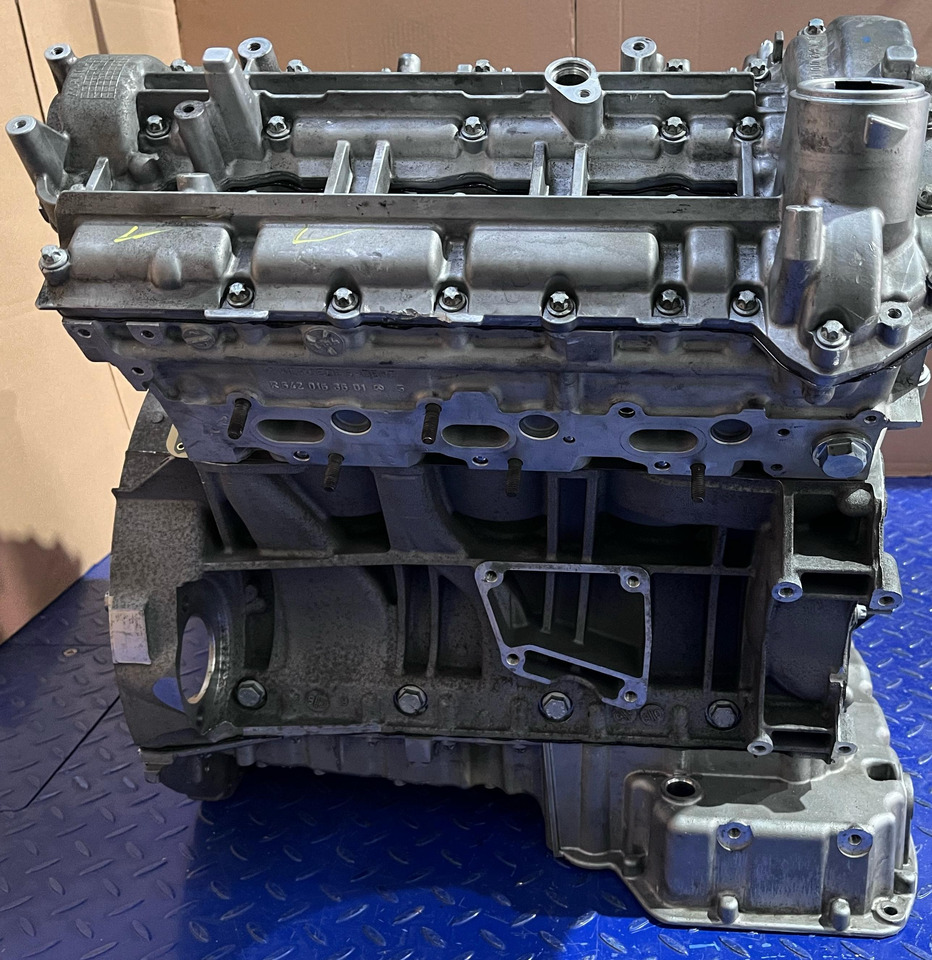 MERCEDES-BENZ Motor Reconditionat OM642.899 - Engine for Truck: picture 5 MERCEDES-BENZ Motor Reconditionat OM642.899 - Engine for Truck: picture 5