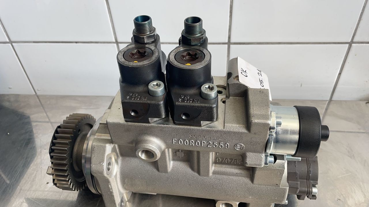 Mercedes Actros MP4 Injection Pump A4700900850 - Fuel pump for Truck: picture 5 Mercedes Actros MP4 Injection Pump A4700900850 - Fuel pump for Truck: picture 5