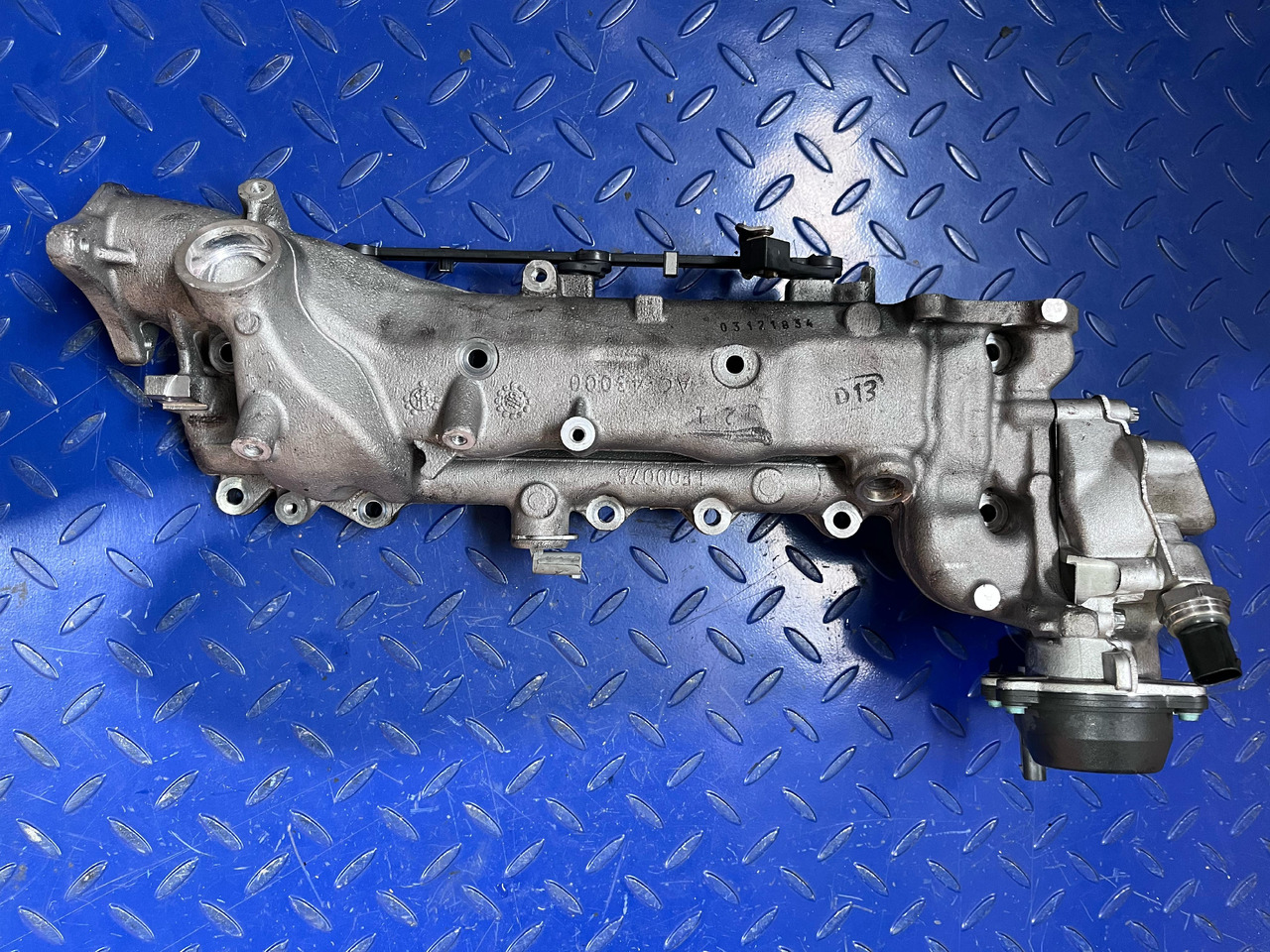 Mercedes Benz A642090 8337 / 7737 - Exhaust manifold: picture 1 Mercedes Benz A642090 8337 / 7737 - Exhaust manifold: picture 1