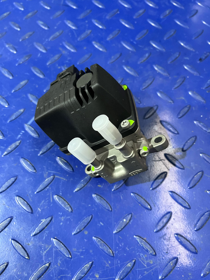 Mercedes Benz Actros, Arocs, Axor Euro 6 Adblue Doser Unit - Exhaust system for Truck: picture 1 Mercedes Benz Actros, Arocs, Axor Euro 6 Adblue Doser Unit - Exhaust system for Truck: picture 1