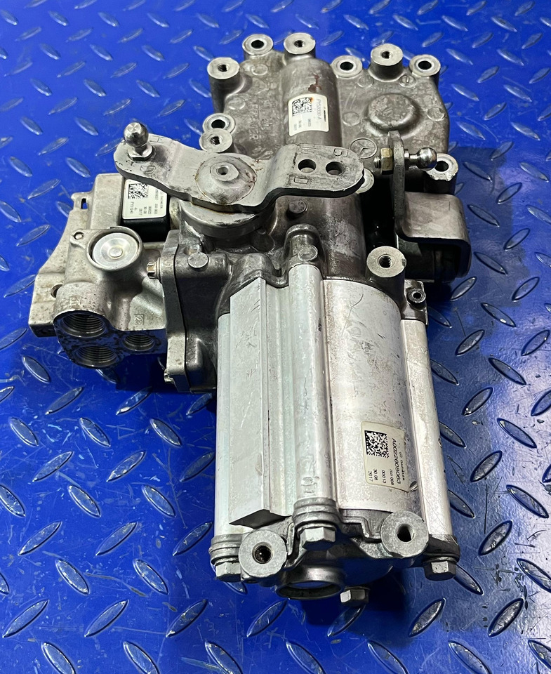 Mercedes Benz Gearshift Cylinder Housing A9602600057 OM541 Euro 5 - Gearbox and parts: picture 2 Mercedes Benz Gearshift Cylinder Housing A9602600057 OM541 Euro 5 - Gearbox and parts: picture 2