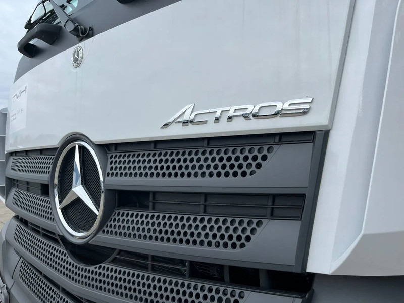 Mercedes-Benz Actros 3340 S 6x4 Tractor Head on lease Mercedes-Benz Actros 3340 S 6x4 Tractor Head: picture 15