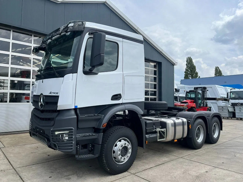 New Tractor unit Mercedes-Benz Actros 3348 S 6x4 Tractor Head: picture 1