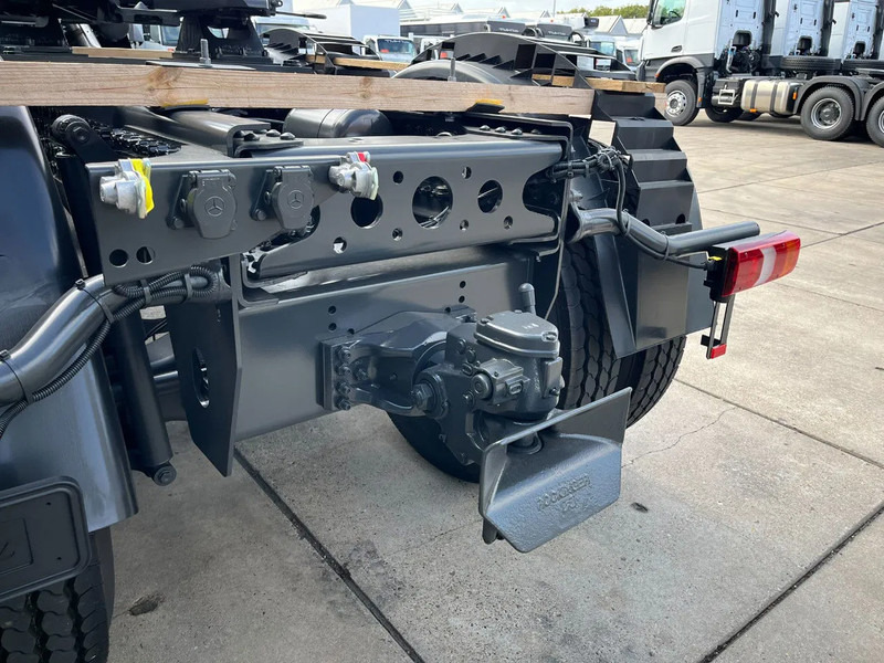 Mercedes-Benz Arocs 4058 AS 6x6 Tractor Head 180T Push Pull EURO-5 on lease Mercedes-Benz Arocs 4058 AS 6x6 Tractor Head 180T Push Pull EURO-5: picture 12