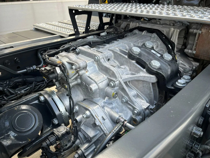 Mercedes-Benz Arocs 4058 AS 6x6 Tractor Head 180T Push Pull EURO-5 on lease Mercedes-Benz Arocs 4058 AS 6x6 Tractor Head 180T Push Pull EURO-5: picture 15