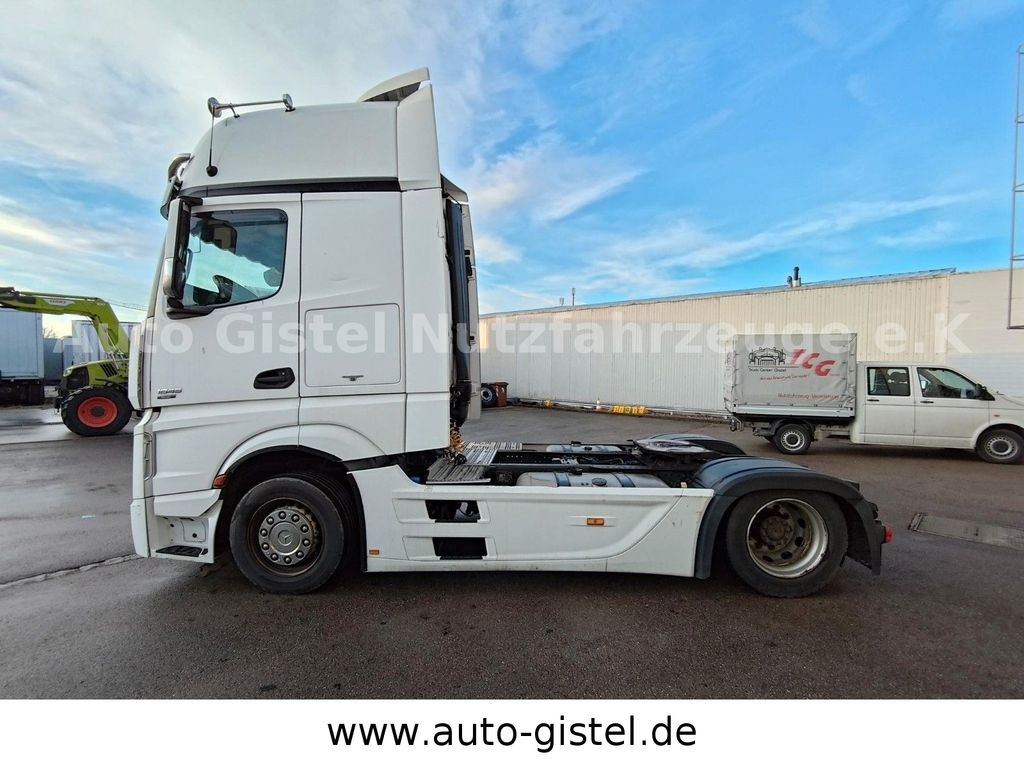 Mercedes-Benz Actros 1845 LS GigaSpace - Tractor unit: picture 3 Mercedes-Benz Actros 1845 LS GigaSpace - Tractor unit: picture 3