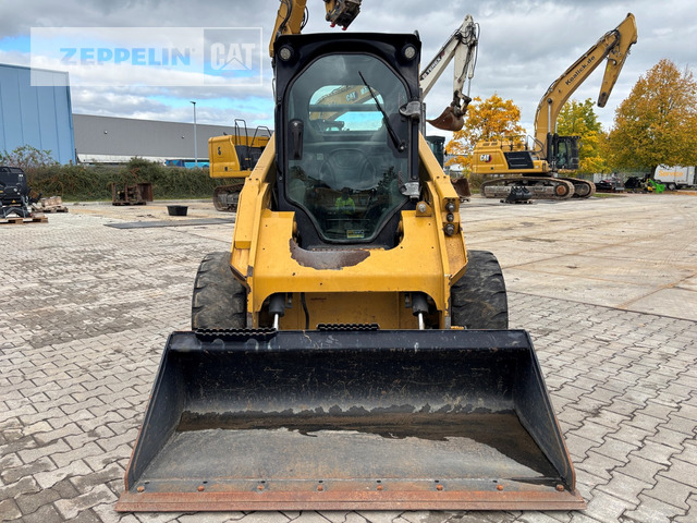 Cat 262D - Skid steer loader: picture 4 Cat 262D - Skid steer loader: picture 4