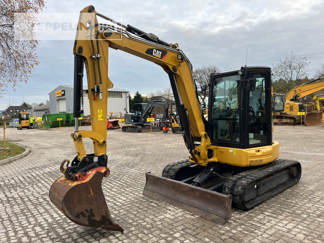 Cat 305ECR - Mini excavator: picture 1 Cat 305ECR - Mini excavator: picture 1